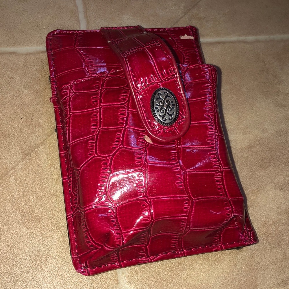 Red wallet